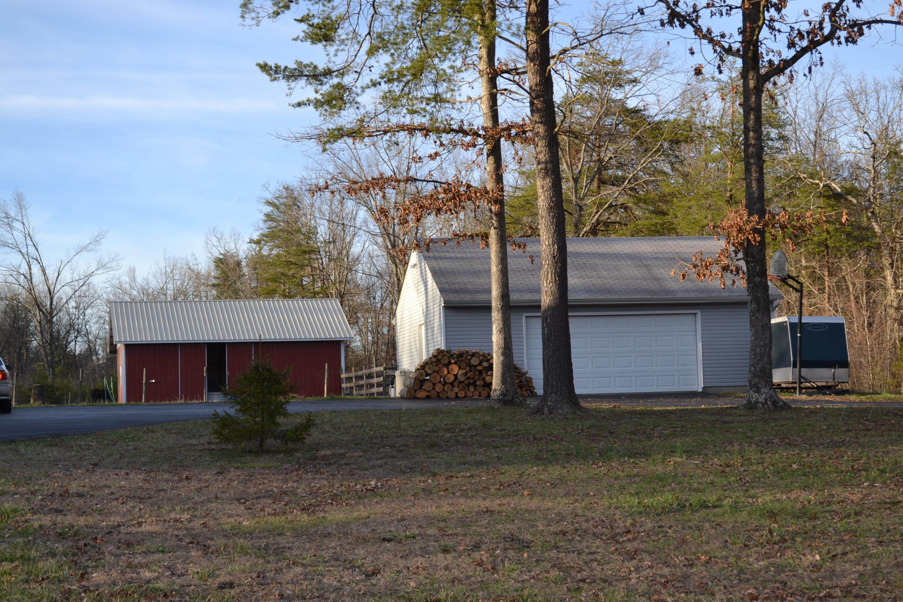 1009 Obed River Road Crossville, TN 38555 - Photo 5 of 24 5 Detached and barn.JPG