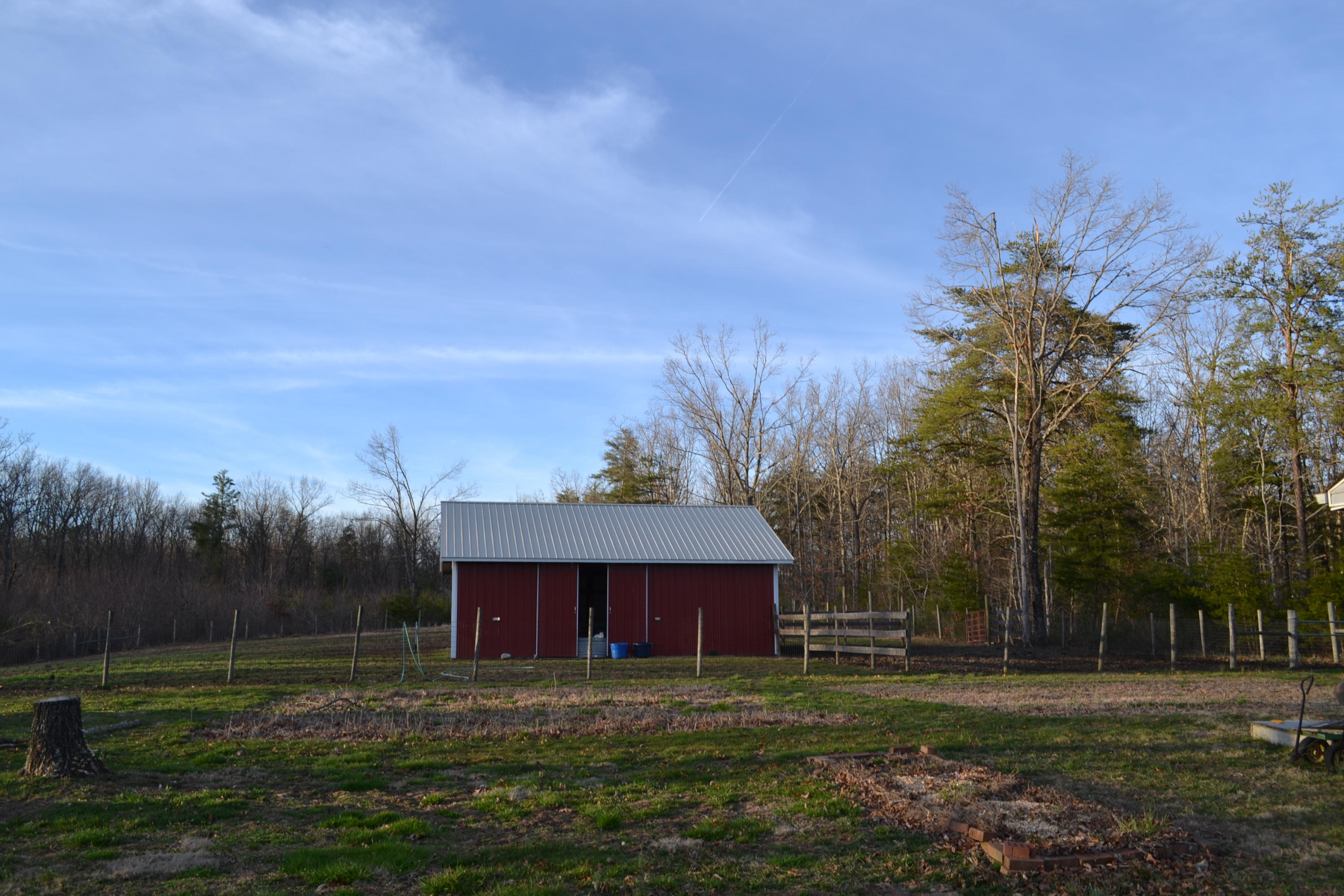 1009 Obed River Road Crossville, TN 38555 - Photo 7 of 24 8 Barn.JPG