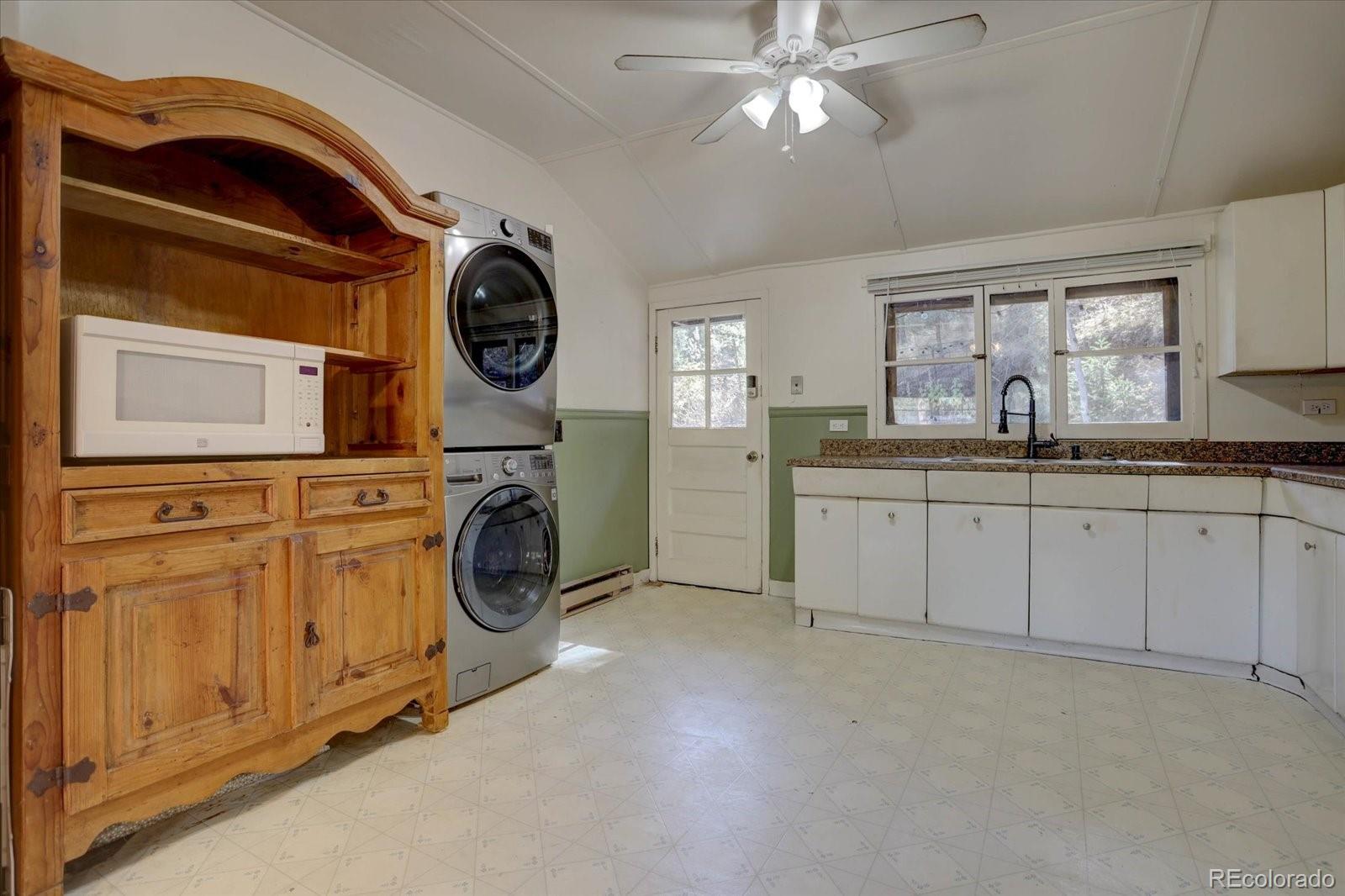 15827 Old Stagecoach Road Pine, CO 80470 - Photo 10 of 34