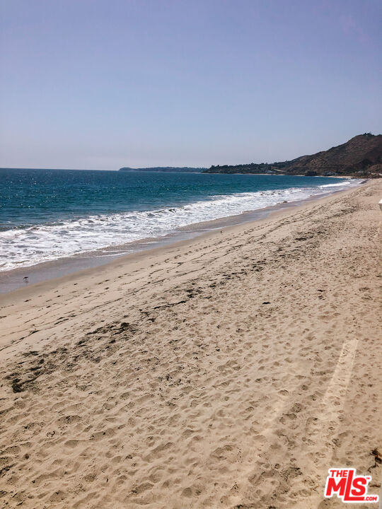 25366 Malibu Road, Unit 2 Malibu, CA 90265 - Photo 24 of 25 a view of ocean view