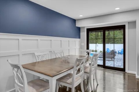 $800,000 | 31 Apple Lane, Commack, NY 11725