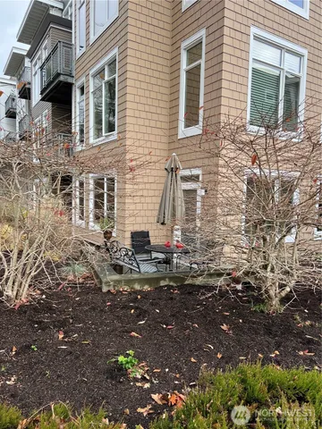 $2,800 | 145 Ferncliff Avenue Northeast, Unit D135, Bainbridge Island, WA 98110