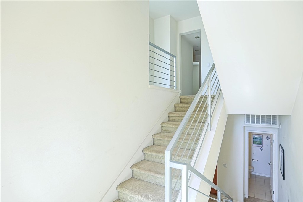 347 East Memory Lane Santa Ana, CA 92705 - Photo 29 of 70