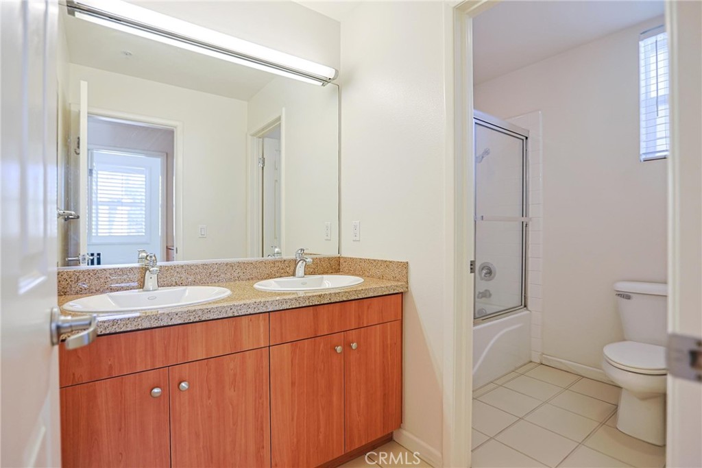 347 East Memory Lane Santa Ana, CA 92705 - Photo 41 of 70