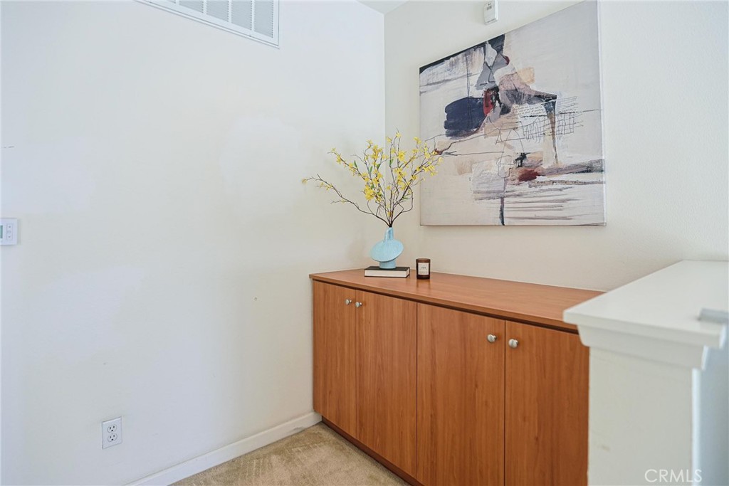 347 East Memory Lane Santa Ana, CA 92705 - Photo 46 of 70