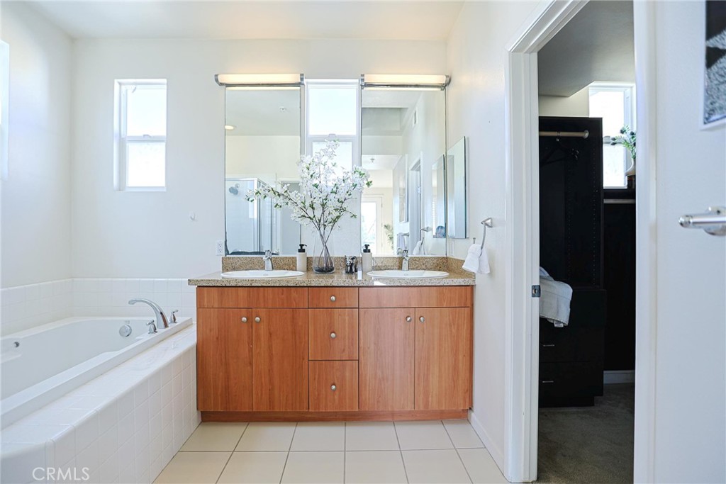 347 East Memory Lane Santa Ana, CA 92705 - Photo 50 of 70