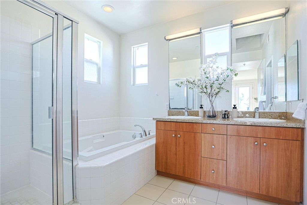 347 East Memory Lane Santa Ana, CA 92705 - Photo 51 of 70