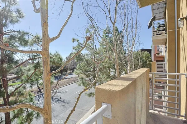 $885,000 | 347 East Memory Lane, Santa Ana, CA 92705