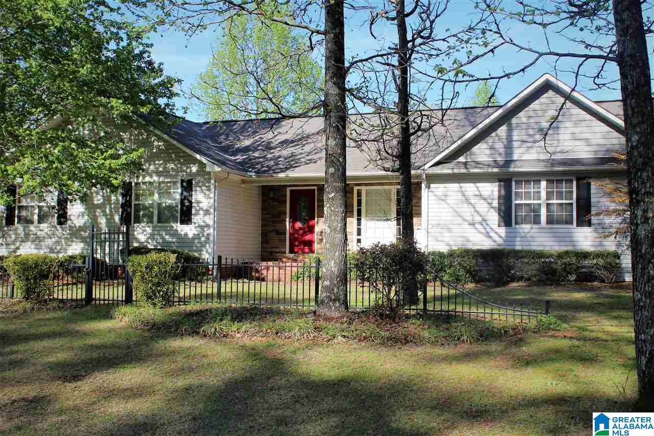 1216 Whites Gap Road Southeast Jacksonville, AL 36265 - Photo 1 of 27