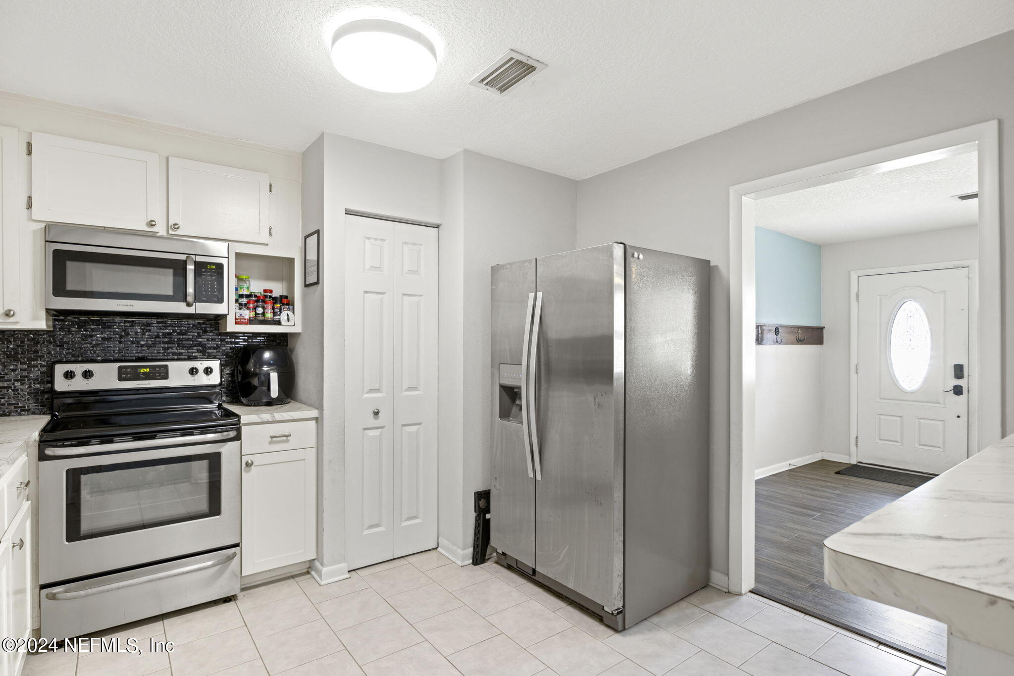 3850 Rogero Road Jacksonville, FL 32277 - Photo 17 of 29 17-web-or-mls-_MG_1544