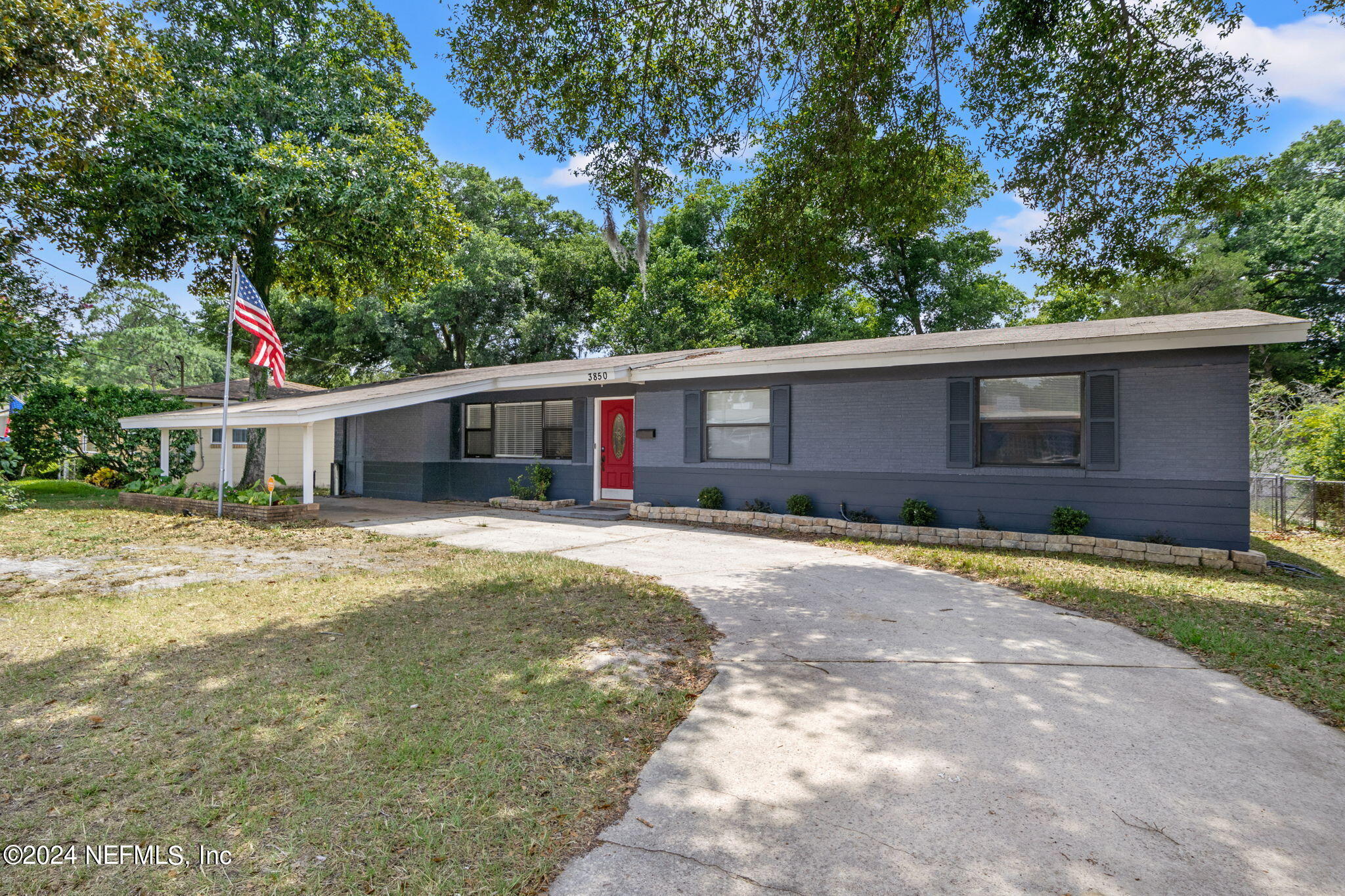 3850 Rogero Road Jacksonville, FL 32277 - Photo 3 of 29 3-web-or-mls-_MG_1464