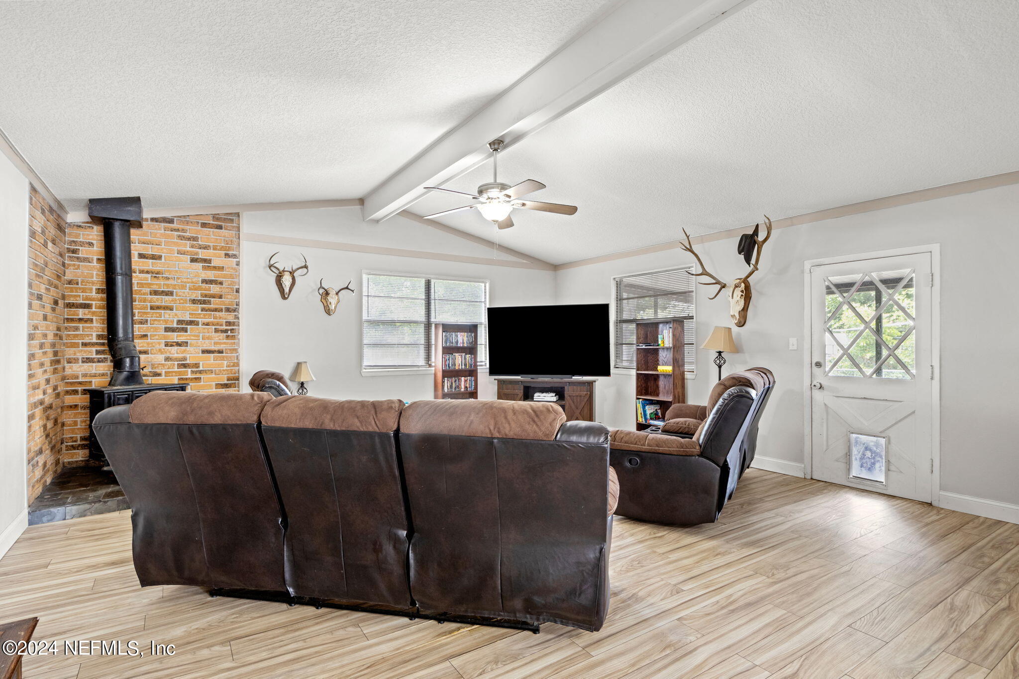 3850 Rogero Road Jacksonville, FL 32277 - Photo 5 of 29 5-web-or-mls-_MG_1508
