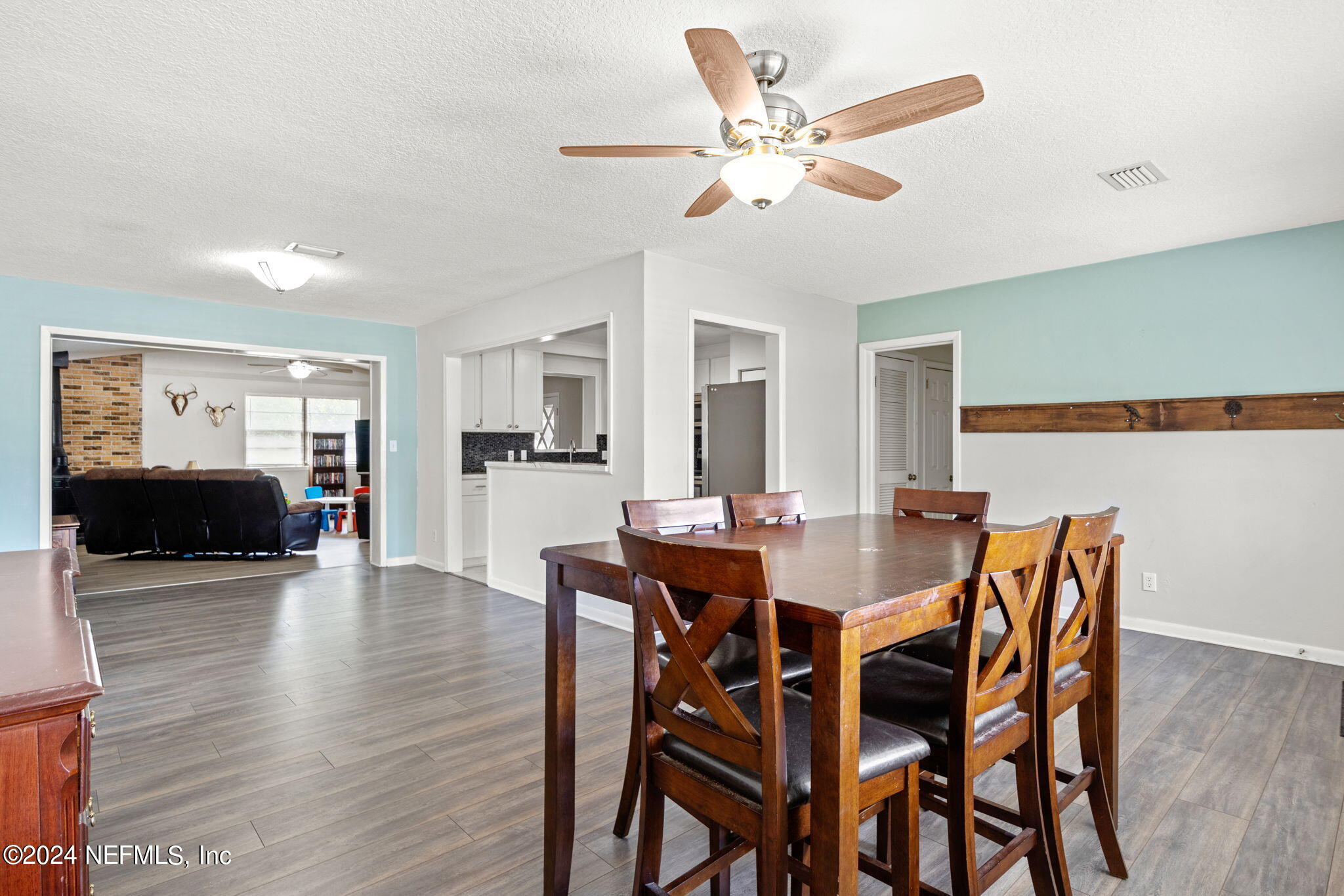 3850 Rogero Road Jacksonville, FL 32277 - Photo 10 of 29 10-web-or-mls-_MG_1490
