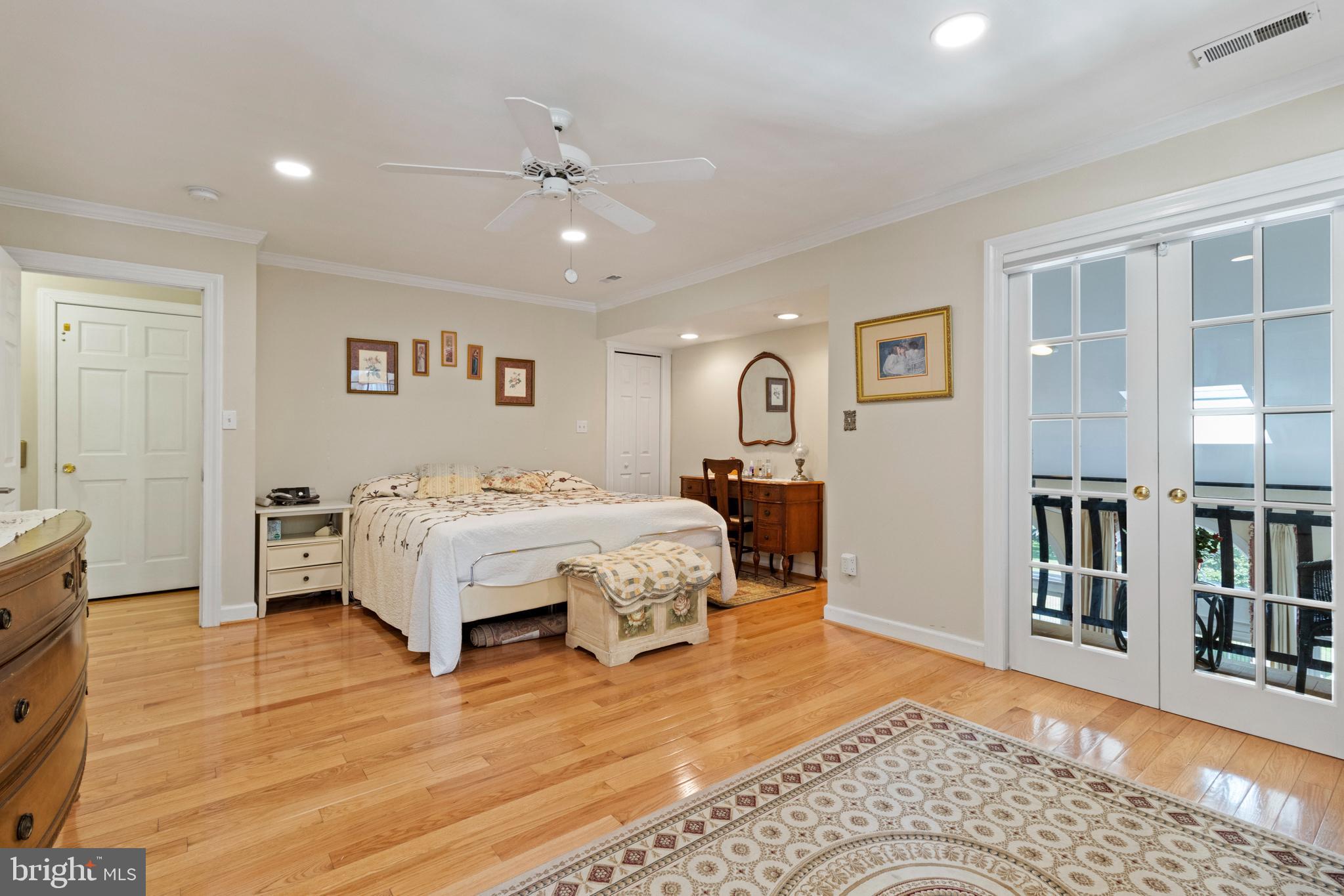 23703 Woodfield Road Gaithersburg, MD 20882 - Photo 18 of 97 Primary Side #2