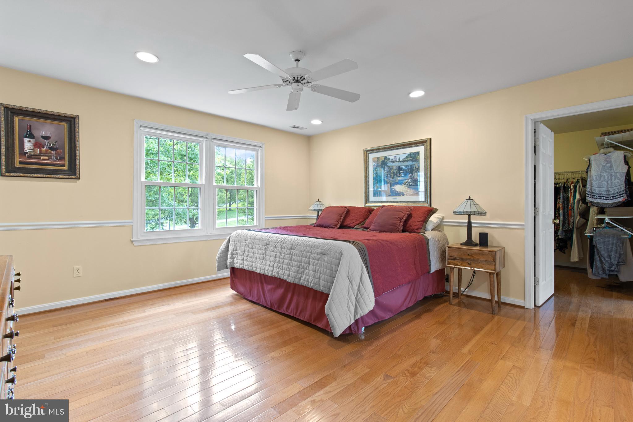 23703 Woodfield Road Gaithersburg, MD 20882 - Photo 49 of 97 Primary side #1