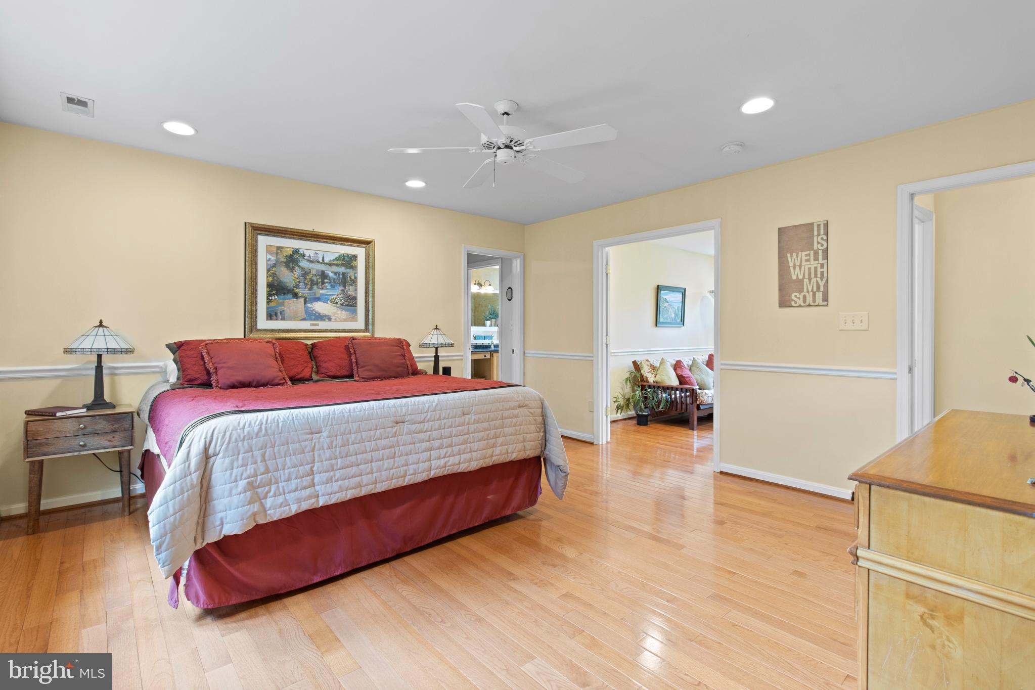 23703 Woodfield Road Gaithersburg, MD 20882 - Photo 51 of 97 Primary Side #1