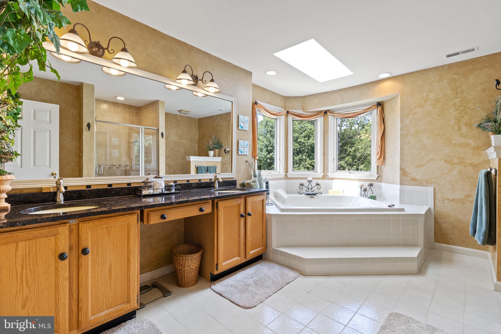 23703 Woodfield Road Gaithersburg, MD 20882 - Photo 54 of 97 Primary bath #1