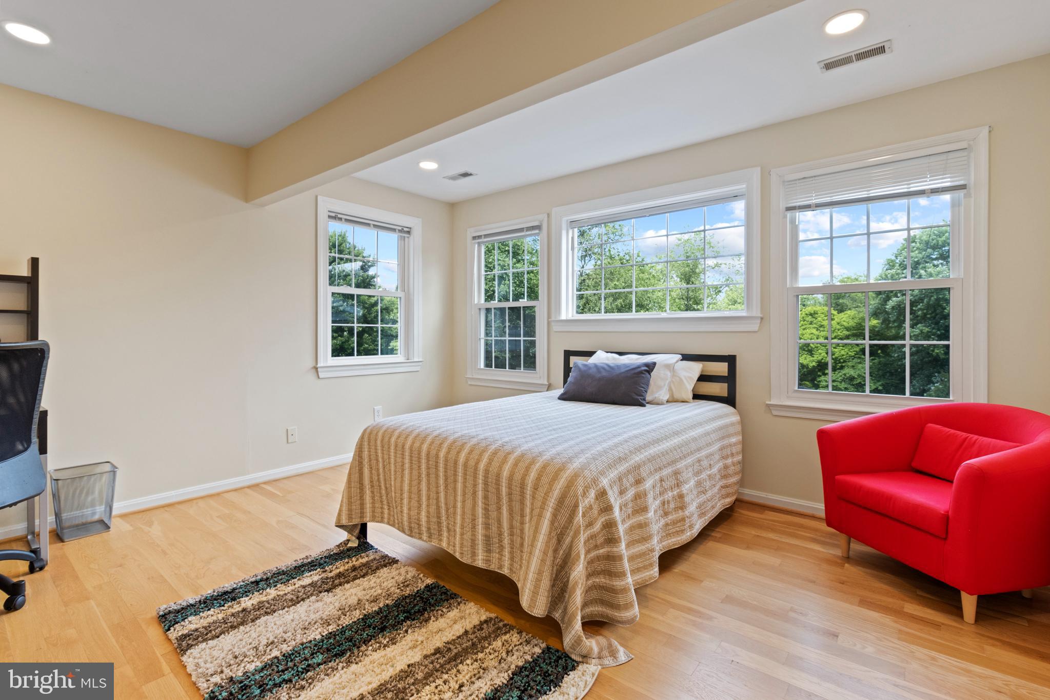 23703 Woodfield Road Gaithersburg, MD 20882 - Photo 56 of 97