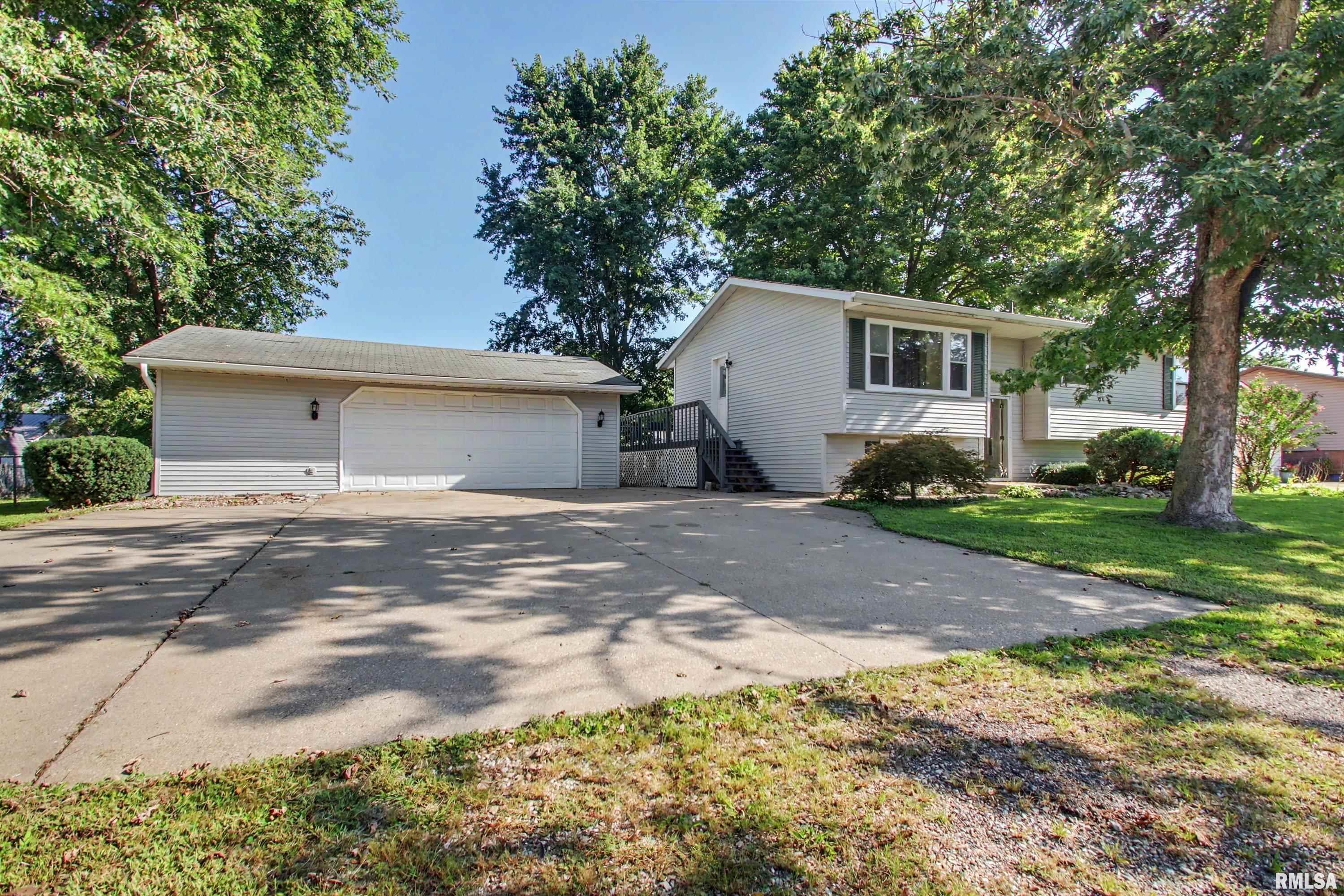 8117 Dawn Road Fowler, IL 62338 - Photo 1 of 28 Gallery Image 1