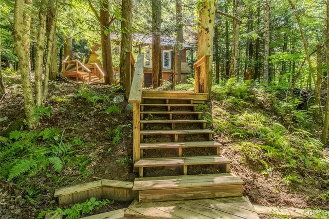 $254,000 | 6443 Lingerlong Pond Road, Watson, NY 13343