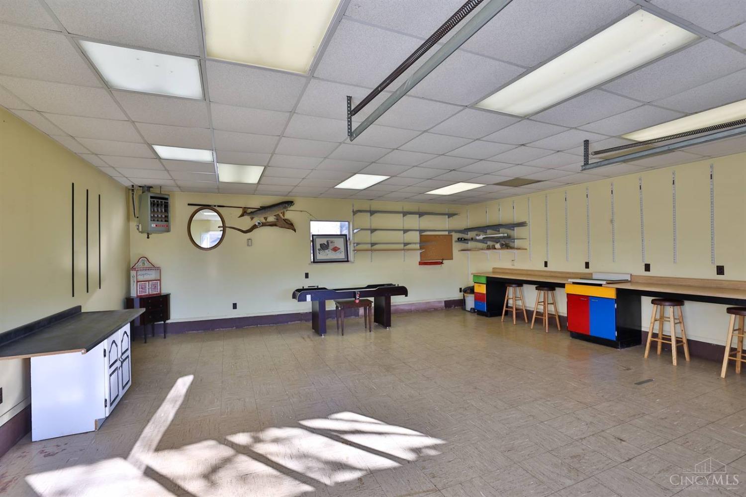 3340 Alexis Road Cincinnati, OH 45239 - Photo 28 of 31