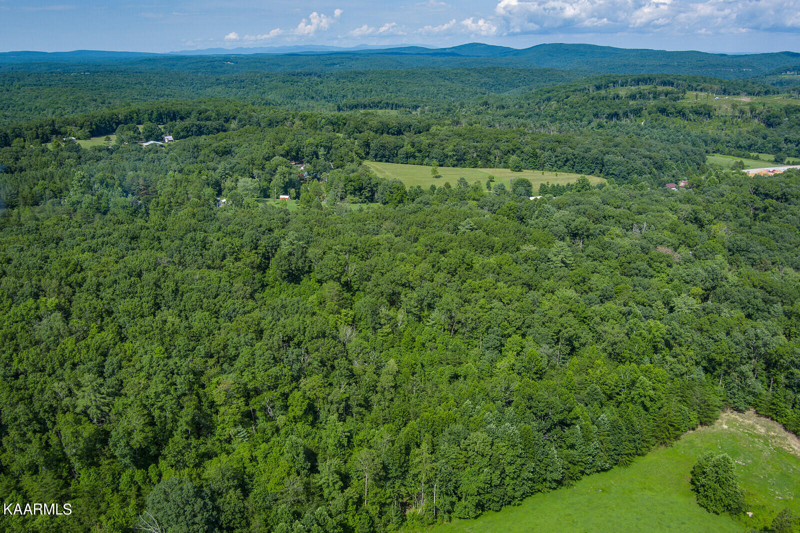 Alloway Road Grandview, TN 37337 - Photo 4 of 7 21_2924_Alloway_Rd_Grandview021_TNPC_mls