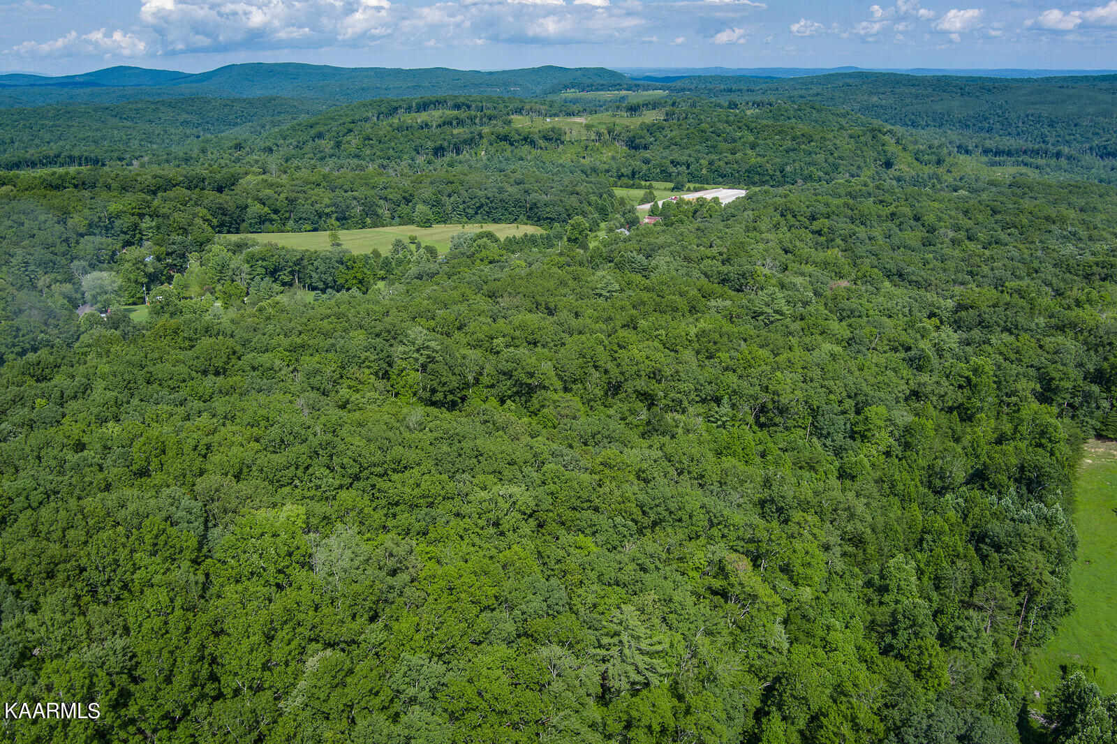 Alloway Road Grandview, TN 37337 - Photo 5 of 7 22_2924_Alloway_Rd_Grandview022_TNPC_mls