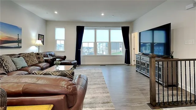 $425,000 | 210 Moyer Hill Drive, Cranberry Township, PA 16066