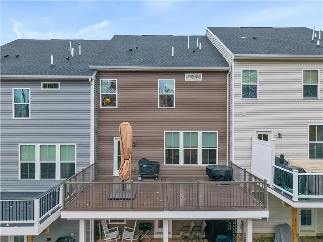 $425,000 | 210 Moyer Hill Drive, Cranberry Township, PA 16066