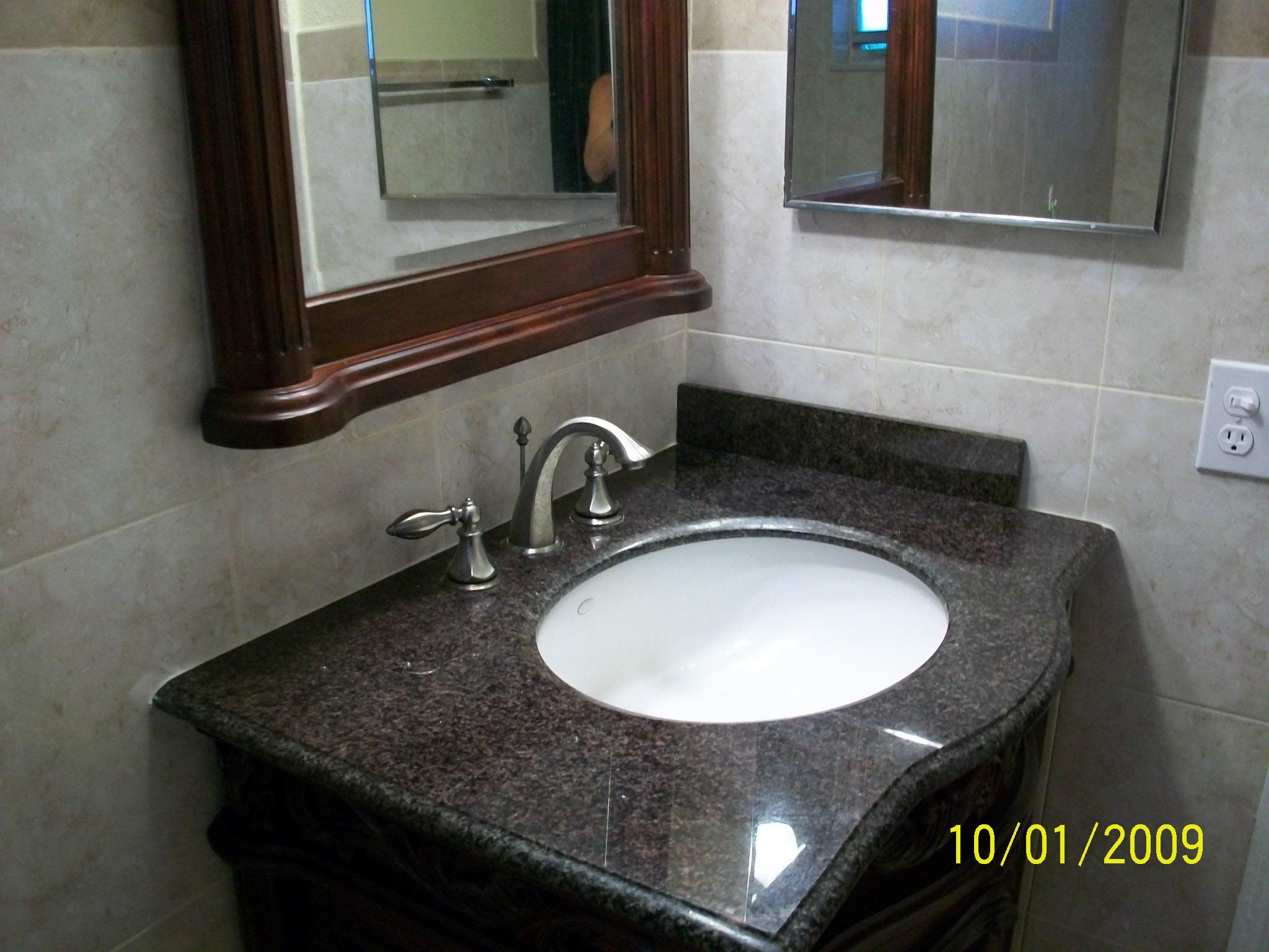 1291 Northwest 13th Street, Unit 443 Boca Raton, FL 33486 - Photo 3 of 11 BOCA LINDA SECOND BATHROOM