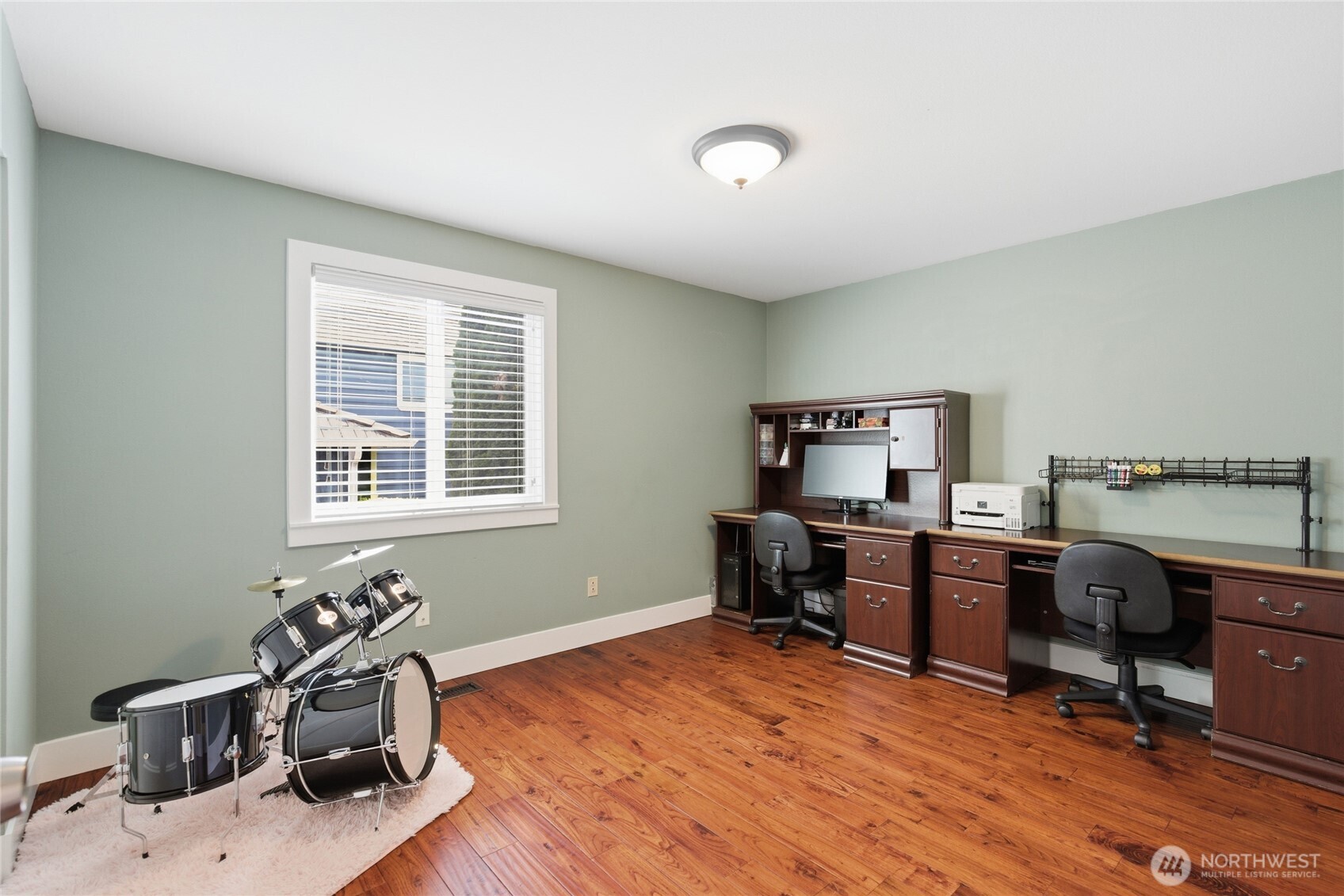 10927 Northeast 157th Street Bothell, WA 98011 - Photo 14 of 38