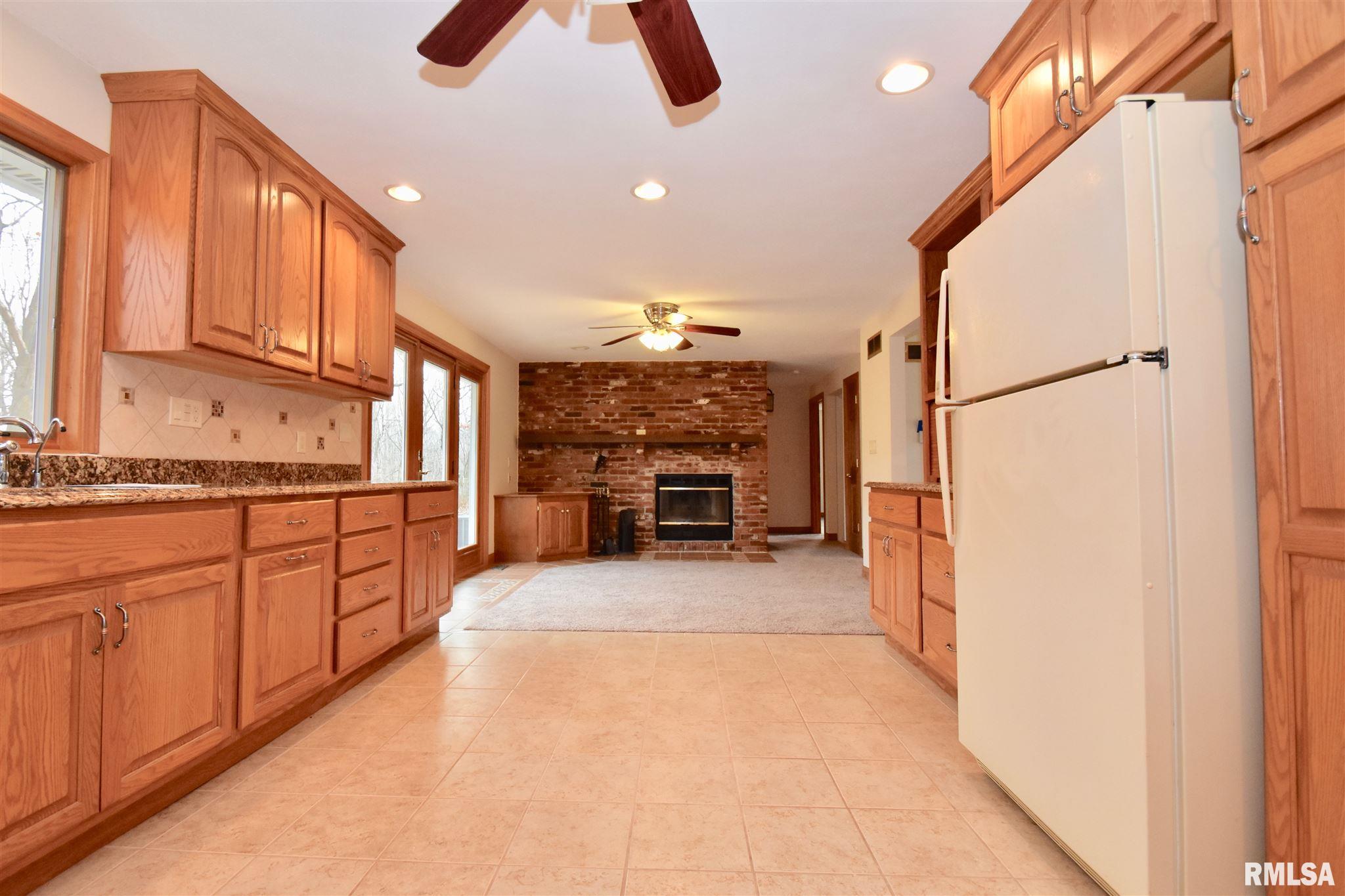 10118 Hickory Road Tremont, IL 61568 - Photo 11 of 50