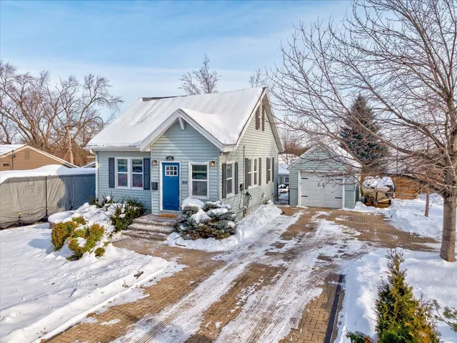 $450,000 | 6322 Elmwood Avenue, Middleton, WI 53562