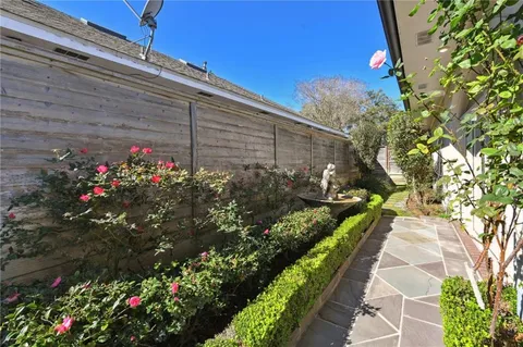 $945,000 | 7408 Stoneleigh Drive, Harahan, LA 70123