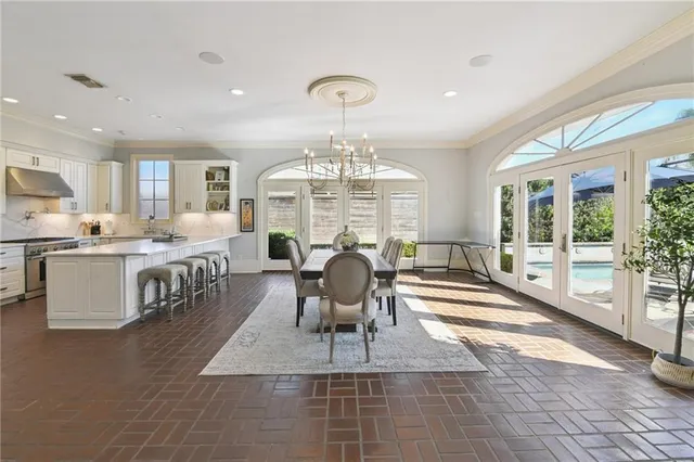 $945,000 | 7408 Stoneleigh Drive, Harahan, LA 70123