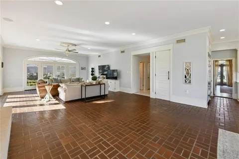 $945,000 | 7408 Stoneleigh Drive, Harahan, LA 70123