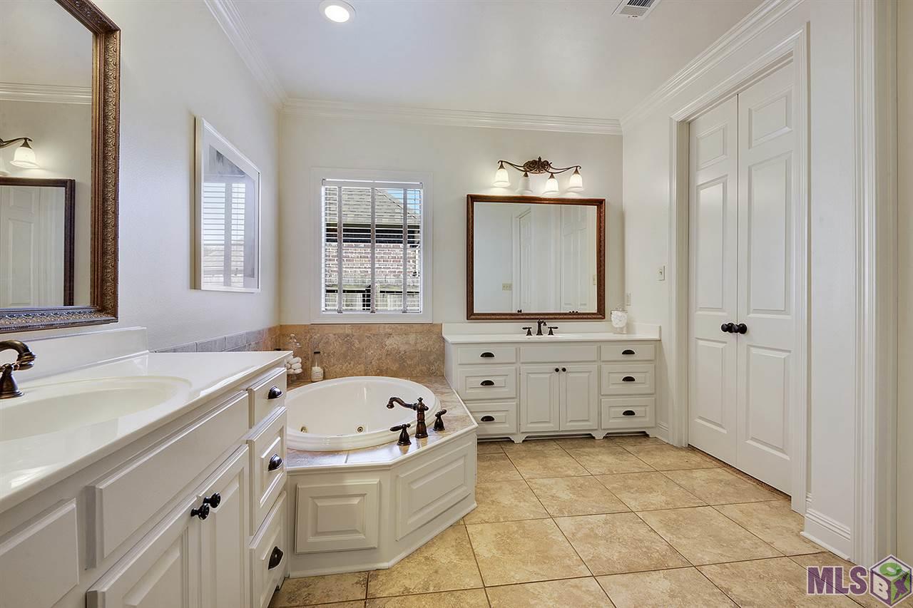 9027 Foxgate Drive Baton Rouge, LA 70809 - Photo 17 of 25 Gallery Image 17