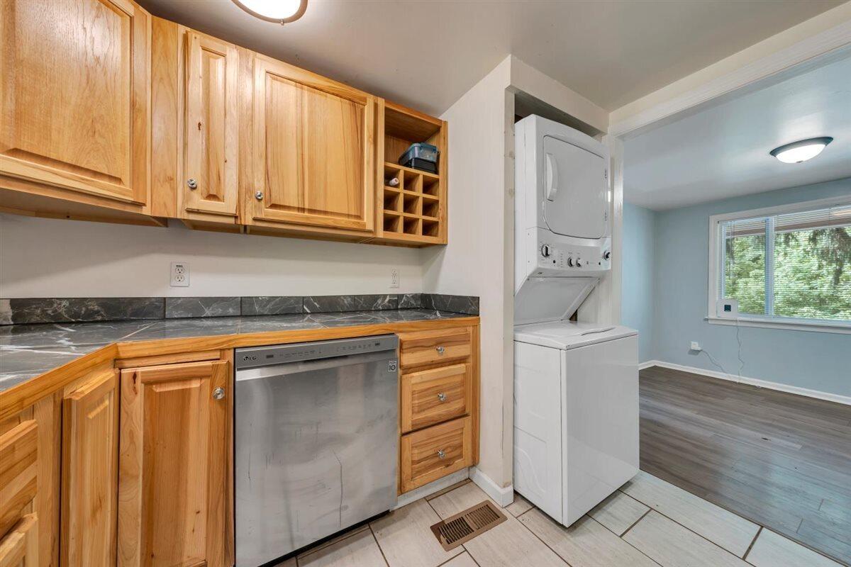 4312 Seneca Hollow Road Elliston, VA 24087 - Photo 11 of 23 10-MIB00476