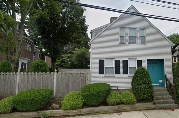 $1,750 | 126 Lowell Street, Unit R, Peabody, MA 01960