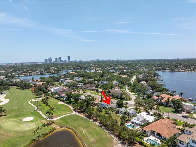 $1,100,000 | 167 Almedo Way Northeast, St. Petersburg, FL 33704