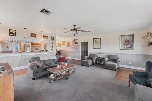 $515,000 | 471 County Road 471 Road, Thrall, TX 76578