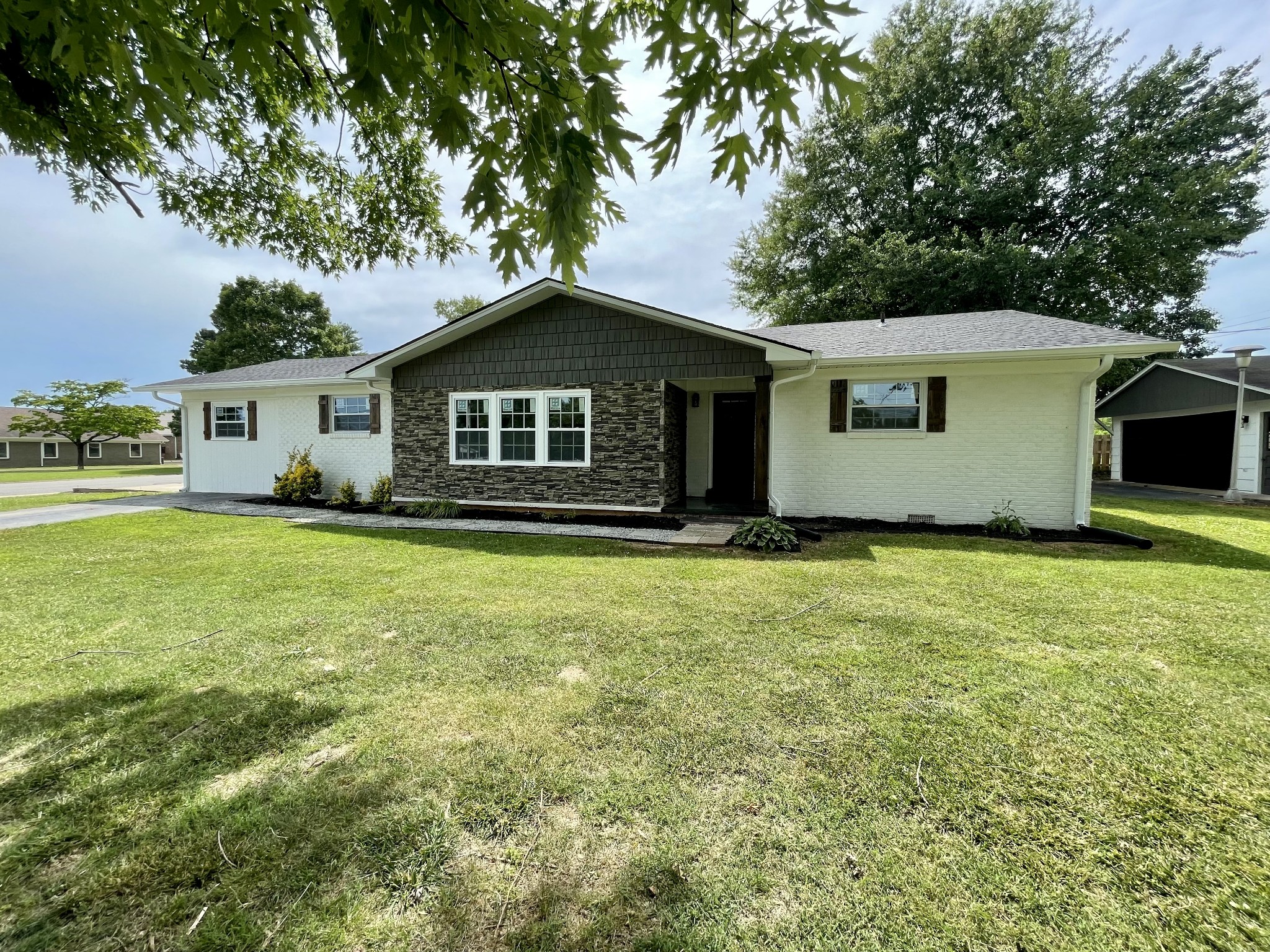 1101 Springer Road Lawrenceburg, TN 38464 - Photo 1 of 35 Gallery Image 1