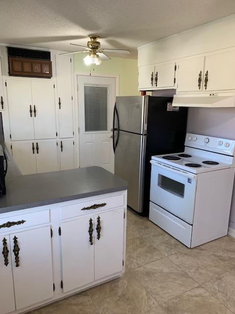 734 Julian Road Chattanooga, TN 37421 - Photo 3 of 11 All appliances remain
