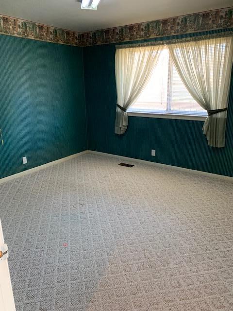 734 Julian Road Chattanooga, TN 37421 - Photo 7 of 11 Large guest bedroom