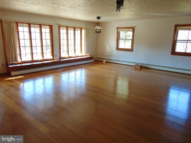 22000 Clarksburg Road Boyds, MD 20841 - Photo 10 of 25 Family room