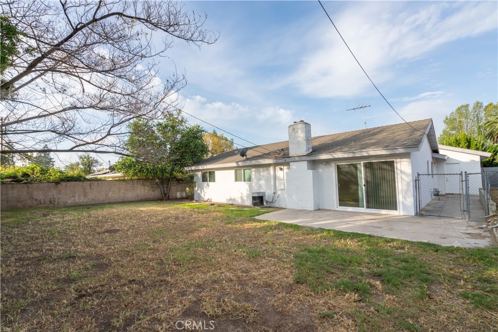 9320 Rhea Avenue Northridge, CA 91324 - Photo 15 of 16 Rear Yard