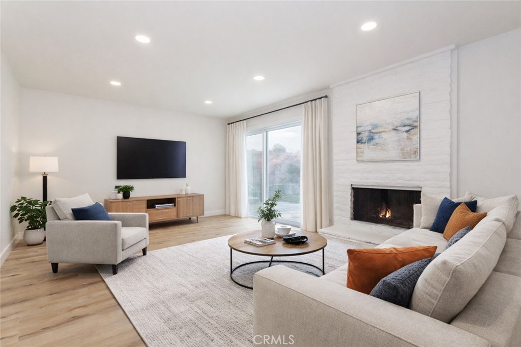 9320 Rhea Avenue Northridge, CA 91324 - Photo 8 of 16 Staged