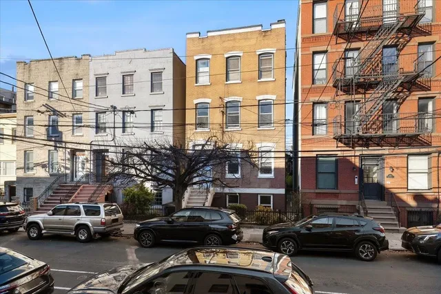 a car parked in front of a building