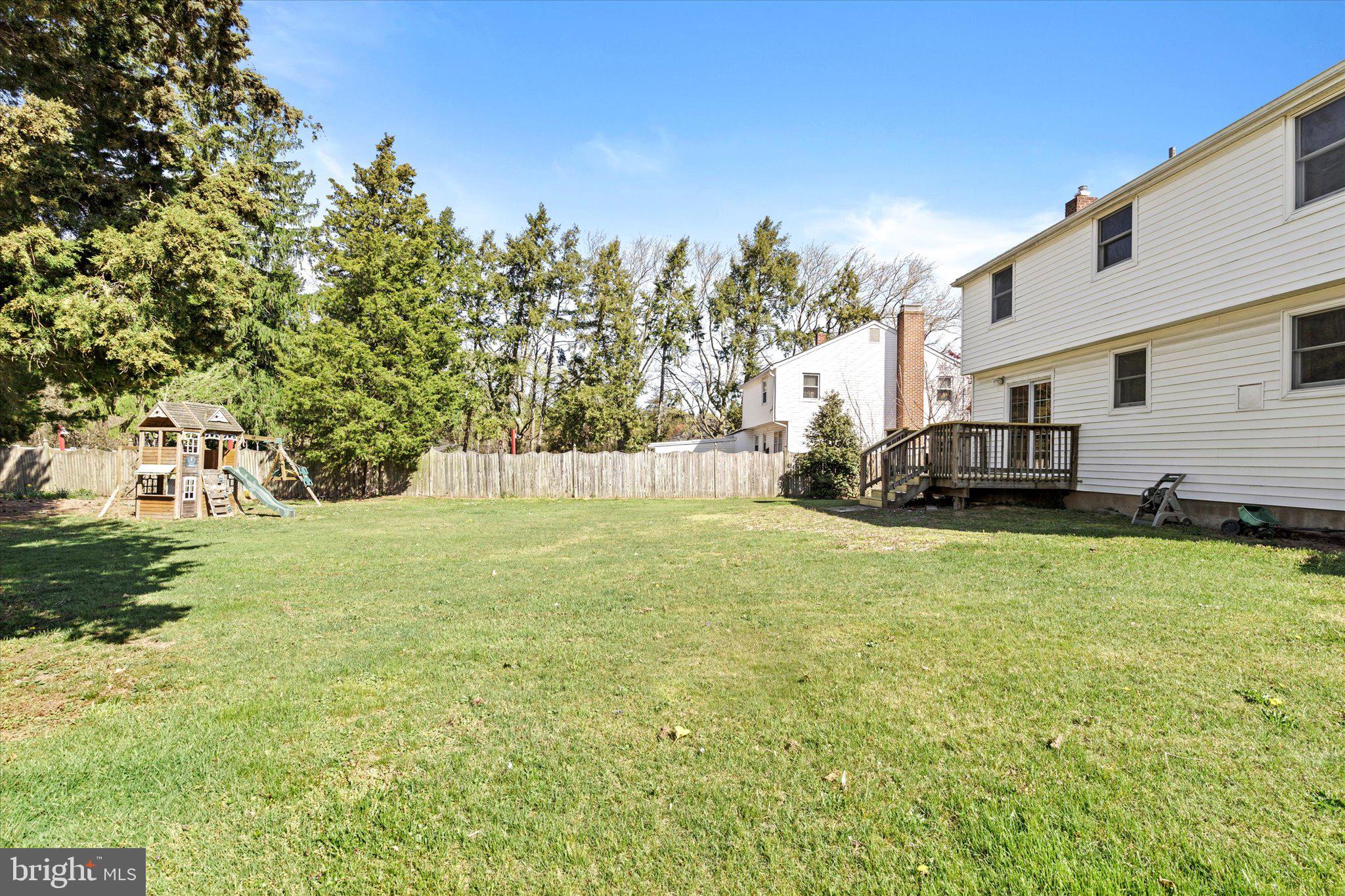 745 Woodlane Road Beverly, NJ 08010 - Photo 26 of 28 Gallery Image 26