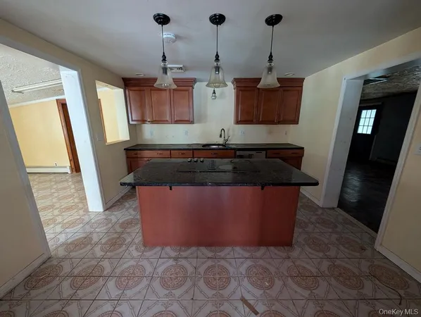 $285,000 | 469 Eatontown Road, Port Jervis, NY 12771